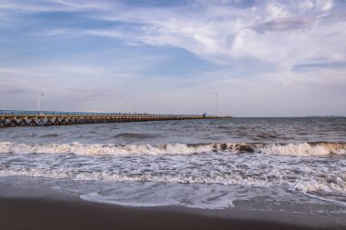Kosta Rika Puntarenas plaj turist İskelesi cazibe Pasifik. Liman gezileri.
