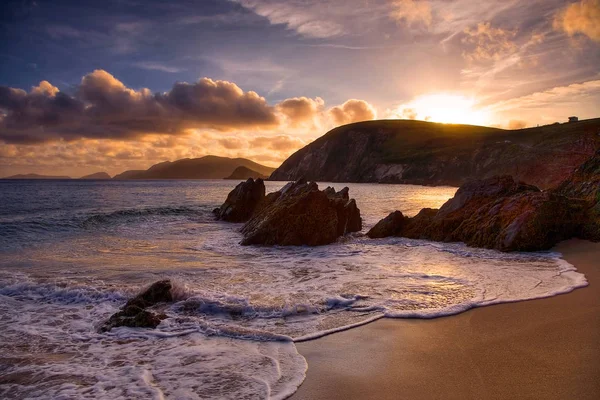 Luz Noche Coumeenoole Beach Península Dingle Kerry Irlanda — Foto de Stock