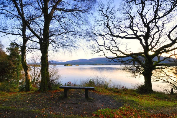 Co.Kerry, İrlanda göller ve dağlar manzaralı huzurlu bir yer