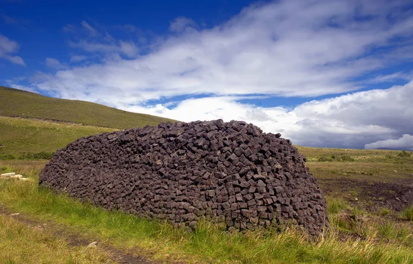Çim Yığını, Co.Mayo, İrlanda
