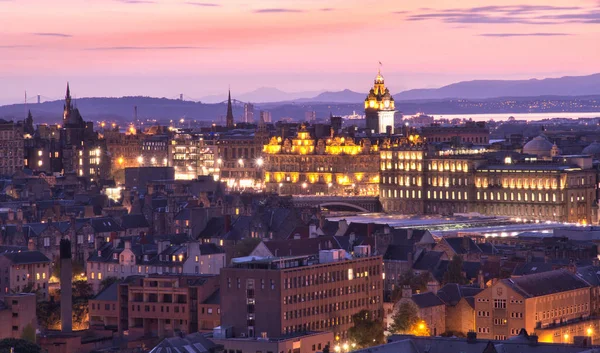alacakaranlıkta Edinburgh havadan görünümü, İskoçya
