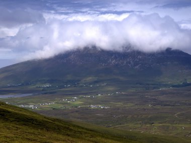 gündüz Achill adası manzara görünümü 