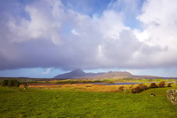 Mayo Landschaft Mit Croagh Patrick Auf Hintergrund — Stockfoto