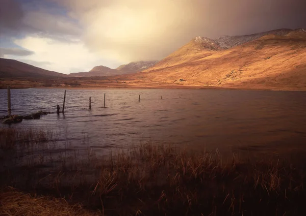 Pohled Jezero Mweelrea Mountains Mayo Irsko — Stock fotografie