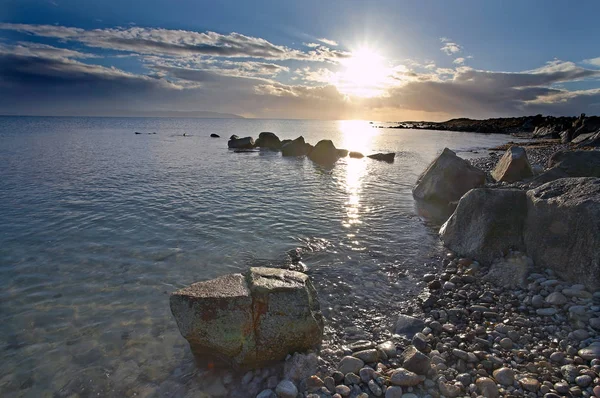 Pohled Galway Bay Pozadí Slunce — Stock fotografie