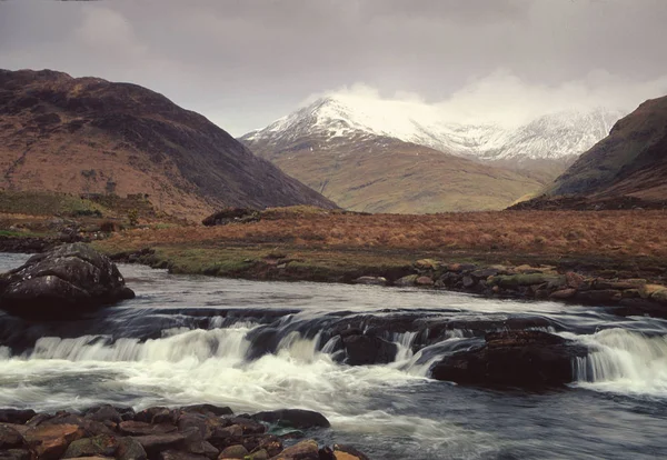 Sheeffry Hills Med River Stream Irland — Stockfoto