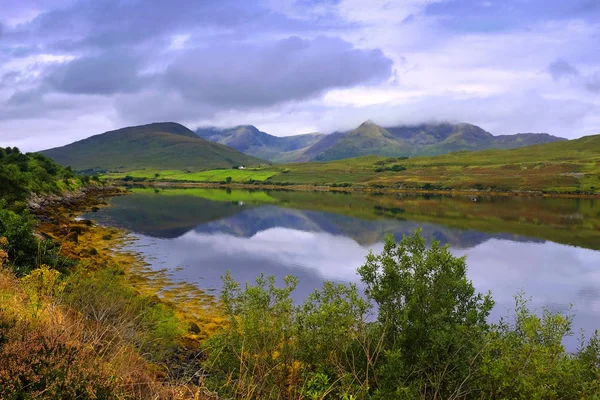Killary Harbour görünümü, Connemara'nın kalbi, İrlanda'nın batısı 