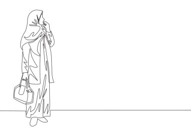 Peçeli ve cep çantalı genç, mutlu, çekici muslimah çizimleri. Güzel Asyalı kadın modeli moda tesettür moda konsepti tek çizgi çizim tasarım vektörü illüstrasyonunda