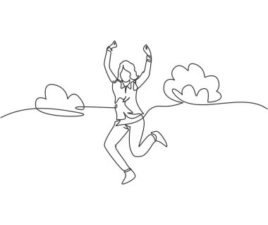 Genç ve mutlu bir iş kadınının tek sıra halinde atlayıp ellerini havaya kaldırması başarıyı kutluyor. İş kutlaması konsepti. Aralıksız çizgi çizimi grafik tasarım vektörü çizimi