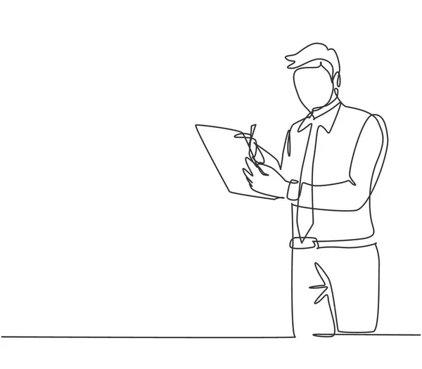 クリップボード上の若い深刻な男性マネージャー立って ビジネス提案の草案を書くことの一つの連続的な線画 ビジネス提案の概念 1本の線画ベクトルグラフィックイラスト — ストックベクタ