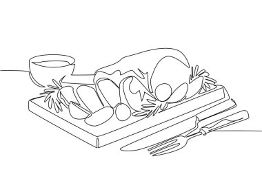 Tek sıra halinde tahta kesme tahtasına kuzu rostosu dilimleri çiziyor. Patatesleri karbonhidrat olarak ekle. Lezzetli. Ulusal Kuzu Bacağı Kızartması. Bir çizgi tasarımı vektör illüstrasyonu