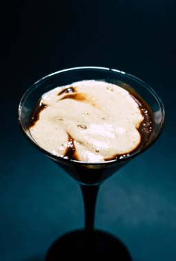 Sadece bir bardakta çikolatatatlısı