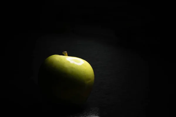 Manzana Verde Oscuridad — Foto de Stock