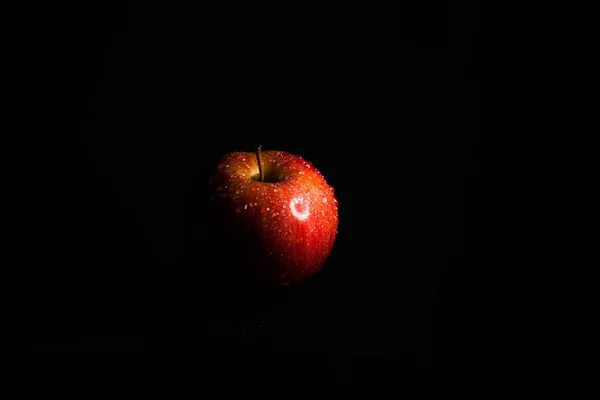 Apple Темноте — стоковое фото