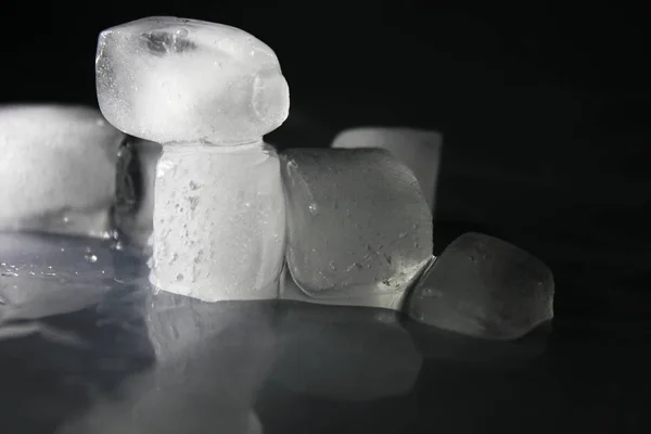 Cubes Glace Sur Fond Noir — Photo