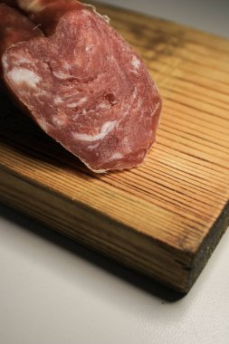 sosis ahşap oyun tahtası