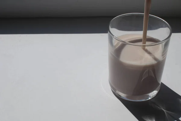 Szklanka Jogurtu Białym Tle — Zdjęcie stockowe