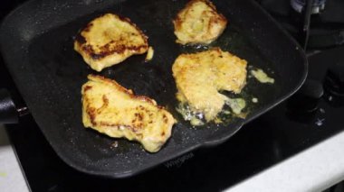 Tavada domuz kızart.