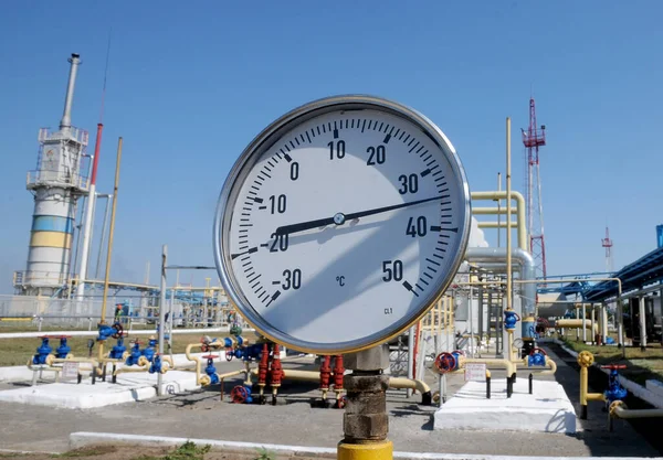 Het Apparaat Toont Temperatuur Bij Het Gascompressor Station — Stockfoto