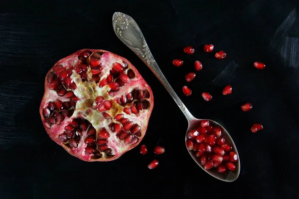 Pomegranate Table Ripe Pomegranate Sweet Pomegranate Jam Vegetarianism Pomegranate Saucer — Stock Photo, Image