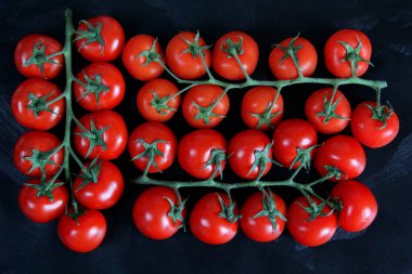 Sebze, sebze, turp, salatalık, domates, sarımsak, siyah arka plan..