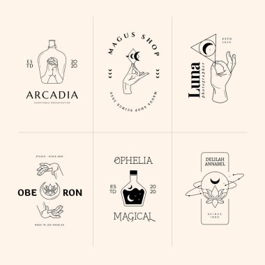 Elleri düz, ezoterik boho tarzında ayarlanmış. Uzay yıldızı gezegeni, çiçek bitkisi, ay ve güneş, kalp aşkı, göz, ateş, damla gibi farklı sembollere sahip dişi el logosu koleksiyonu. Vektör illüstrasyonu.