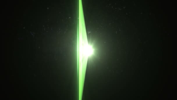 Laser Ray Emitter abstrato claro e através da poeira. Animação 3D bonita do feixe de laser movimento vertical piscando cor vermelha verde. 4k Ultra HD 3840x2160 — Vídeo de Stock