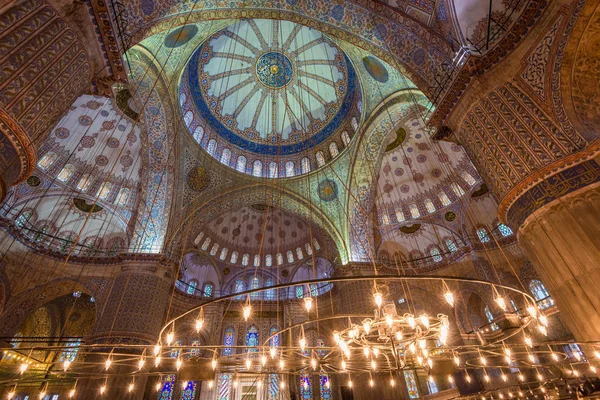 À l'intérieur de la mosquée bleue — Photo