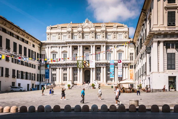 Galleria San Lorenzo al Ducale Genova, Piazza Giacomo Matteotti — Stock Photo, Image