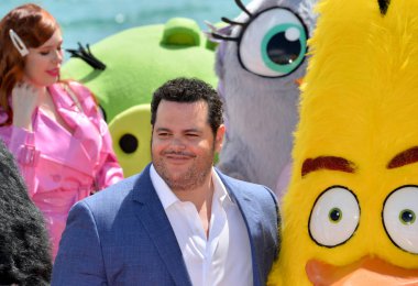 Sonia Plakidyuk & Josh Gad