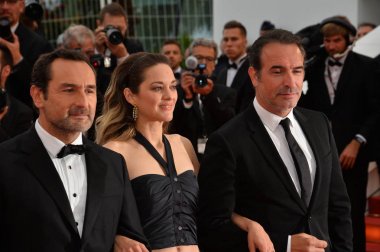 Gilles Lellouche, Marion Cotillard & Jean Dujardin