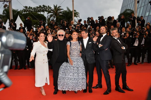 Nora Navas, Pedro Almodovar, Penélope Cruz, Antonio Banderas, Asier Etxeandia y Leonardo Sbaraglia — Foto de Stock