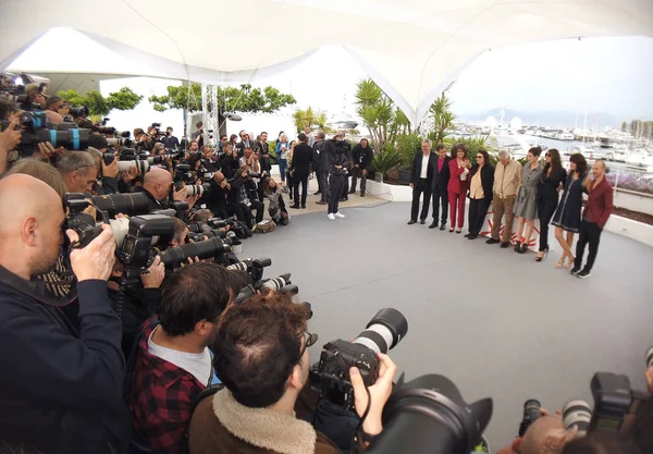 Claude Lelouch & Cast — Stock Photo, Image