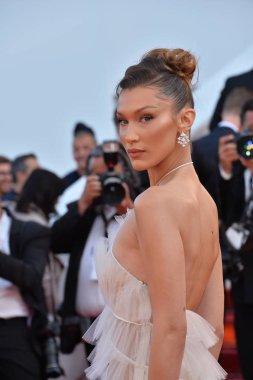 Bella hadid