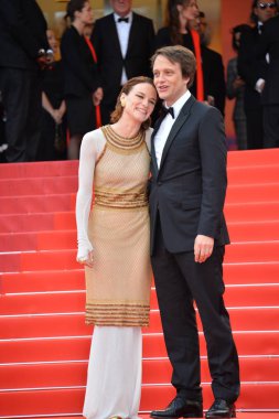 Ağustos Diehl & Valerie Pachner 