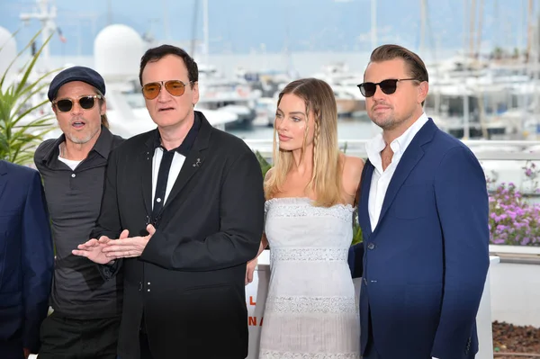 Brad Pitt, Quentin Tarantino, Margot Robbie & Leonardo DiCaprio — Stock fotografie