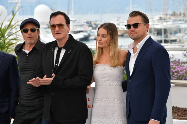 Brad Pitt, Quentin Tarantino, Margot Robbie & Leonardo Dicaprio — Foto Stock