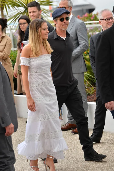 Margot Robbie & Brad Pitt — Stock Photo, Image