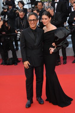 Gael Garcia Bernal & Fernanda Aragones
