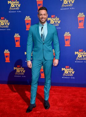 Zachary Levi