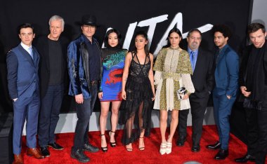 Keean Johnson, James Cameron, Robert Rodriguez, Lana Condor, Rosa Salazar, Jennifer Connelly, Jon Landau, Jorge Lendeborg Jr. & Ed Skrein