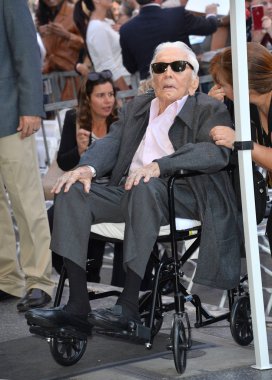 Kirk Douglas