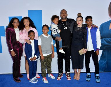 Kenya Barris, Gökkuşağı Edwards-Barris & Aile