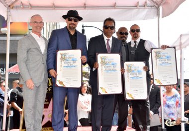 Cypress Hill, B Real, Eric Bobo Correa, Sen Köpek, Dj Muggs & Mitch O'Farrell