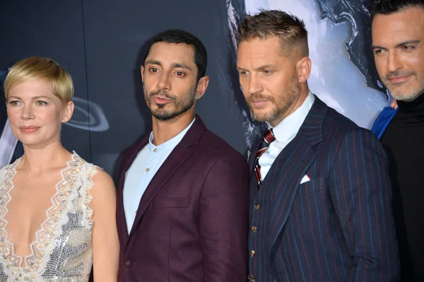 Michelle Williams, Riz Ahmed, Tom Hardy y Reid Scott — Foto de Stock