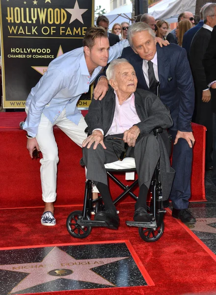 Kirk Douglas, Michael Douglas e Cameron Douglas — Foto Stock