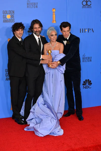 Mark Ronson, Lady Gaga, Andrew Wyatt e Anthony Rossomando — Fotografia de Stock