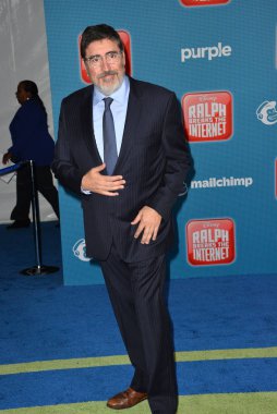 Alfred Molina