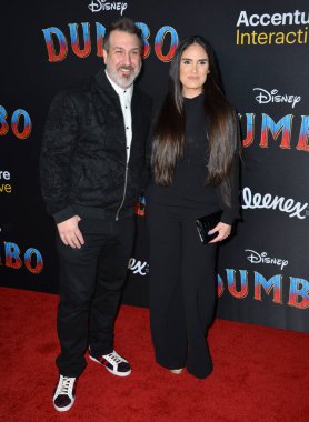Joey Fatone & Izabel Araujo