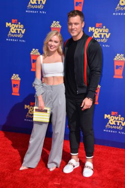 Cassie Randolph & Colton Underwood